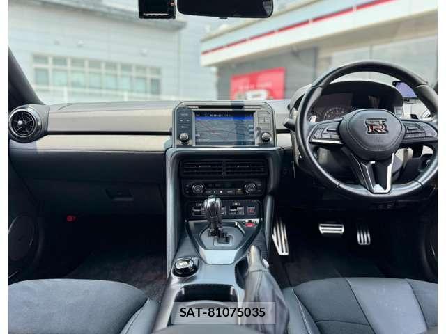 Nissan GT-R 2020-01 8770211-8