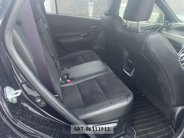 Toyota HARRIER 2015-08 8769437-18