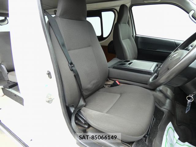 Toyota HIACE VAN 2015-07 8768791-14