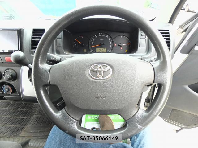 Toyota HIACE VAN 2015-07 8768791-15