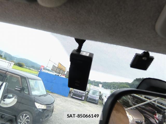Toyota HIACE VAN 2015-07 8768791-19