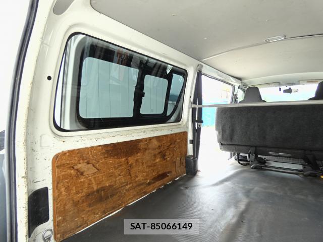 Toyota HIACE VAN 2015-07 8768791-6