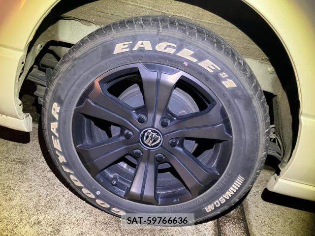 Toyota HIACE VAN 2022-01 8769142-3