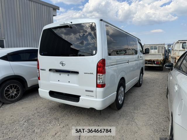 Toyota HIACE VAN 2026-04 8769442-11