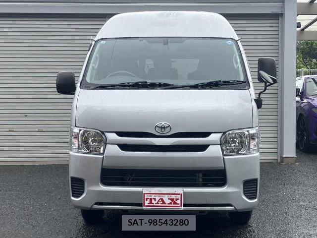 Toyota HIACE VAN 2017-10 8769454-12