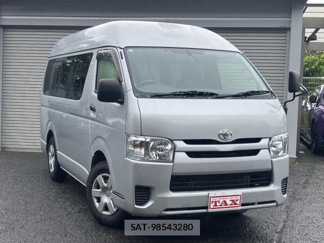 Toyota HIACE VAN 2017-10 8769454-15