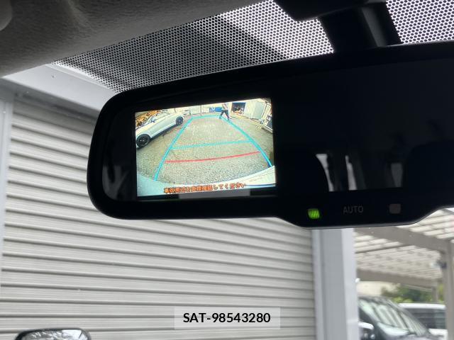 Toyota HIACE VAN 2017-10 8769454-8