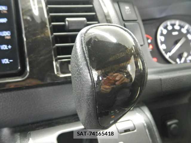 Toyota HIACE VAN 2021-03 8769577-10