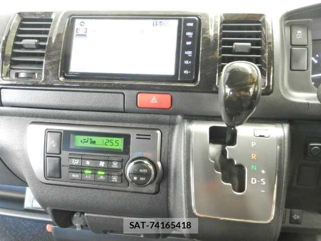 Toyota HIACE VAN 2021-03 8769577-6