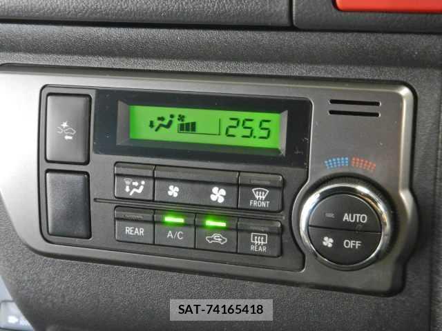 Toyota HIACE VAN 2021-03 8769577-8