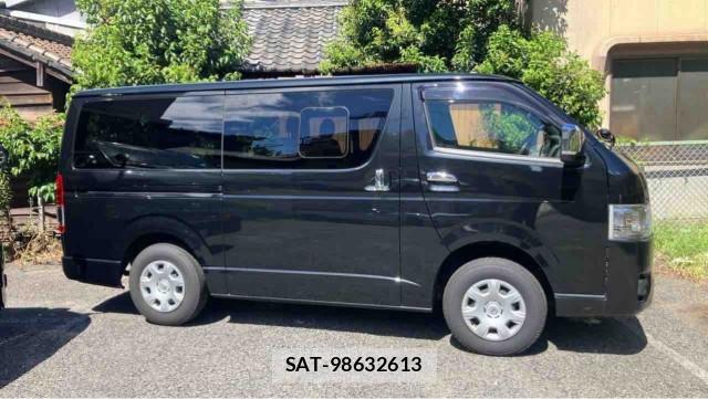 Toyota HIACE VAN 2023-06 8769612-3