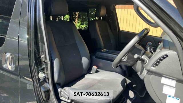 Toyota HIACE VAN 2023-06 8769612-5