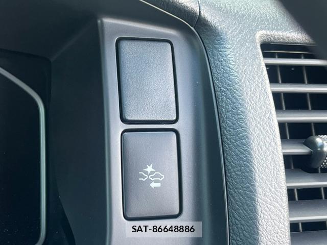 Toyota HIACE VAN 2025-08 8769957-13