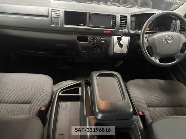 Toyota HIACE WAGON 2016-02 8768916-4