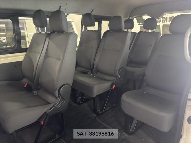Toyota HIACE WAGON 2016-02 8768916-7