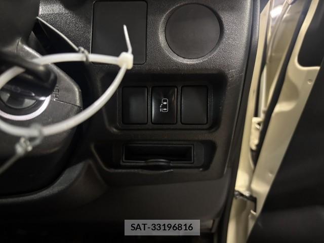 Toyota HIACE WAGON 2016-02 8768916-8