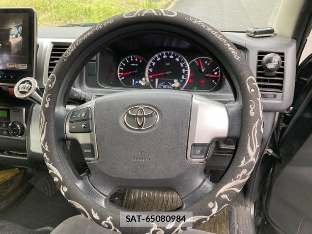 Toyota HIACE WAGON 2020-03 8769141-9