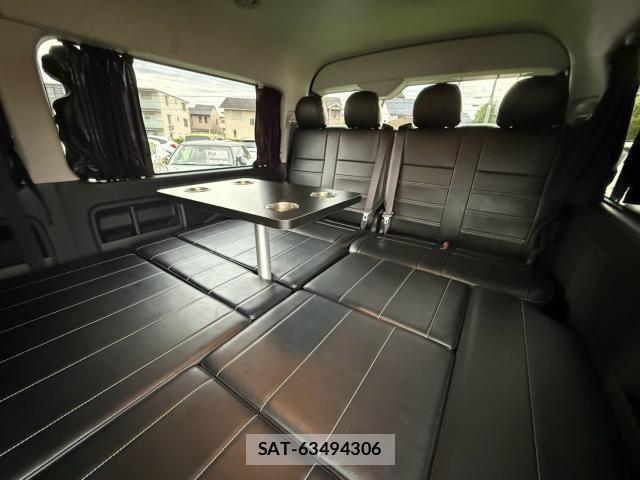 Toyota HIACE WAGON 2019-04 8769978-11
