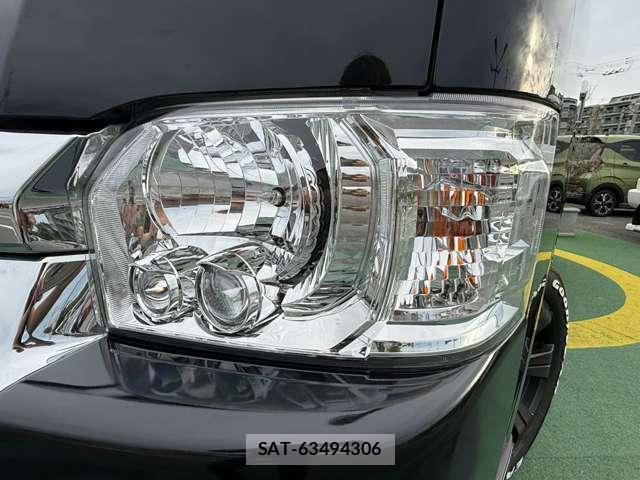 Toyota HIACE WAGON 2019-04 8769978-13