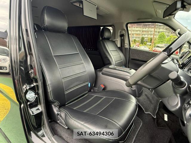 Toyota HIACE WAGON 2019-04 8769978-15
