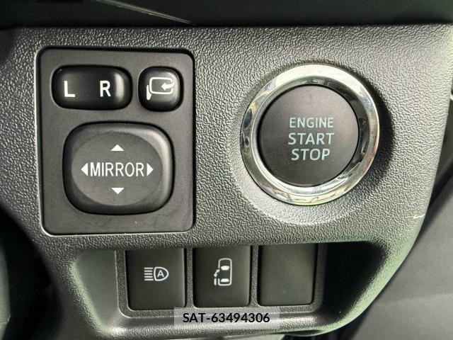 Toyota HIACE WAGON 2019-04 8769978-17