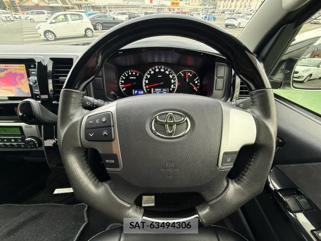 Toyota HIACE WAGON 2019-04 8769978-18