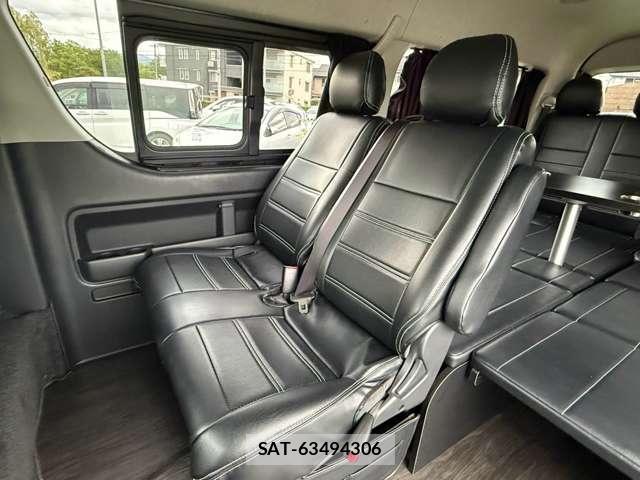 Toyota HIACE WAGON 2019-04 8769978-7