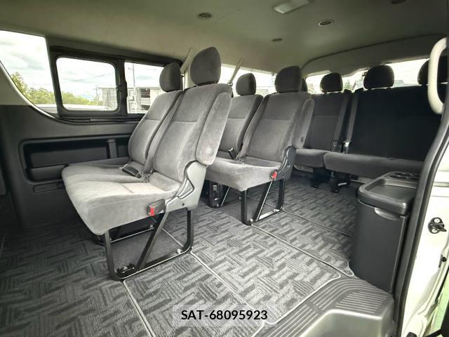 Toyota HIACE WAGON 2021-08 8769979-13
