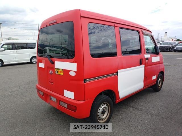 Daihatsu HIJET CARGO 2014-08 8768989-2