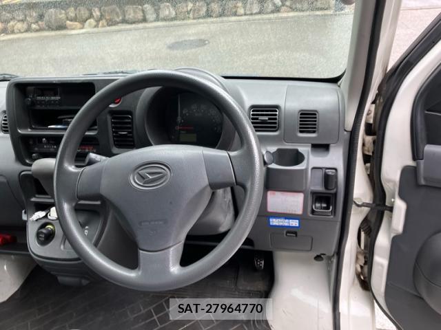 Daihatsu HIJET CARGO 2012-06 8769073-16