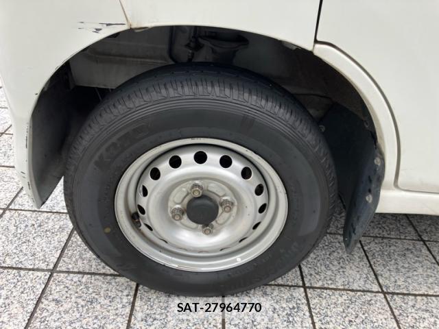 Daihatsu HIJET CARGO 2012-06 8769073-5