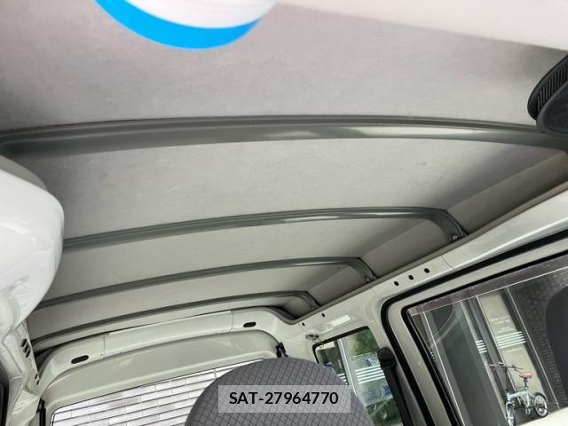 Daihatsu HIJET CARGO 2012-06 8769073-8