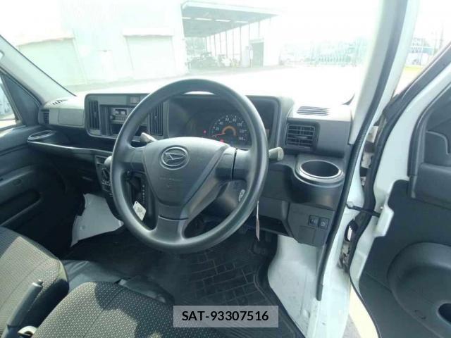 Daihatsu HIJET CARGO 2020-07 8769937-4