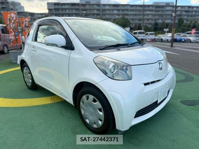 Toyota IQ 2009-02 8769981-11