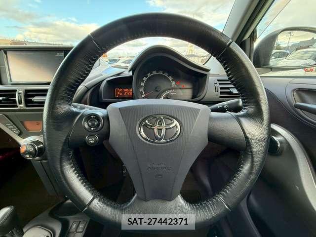 Toyota IQ 2009-02 8769981-18