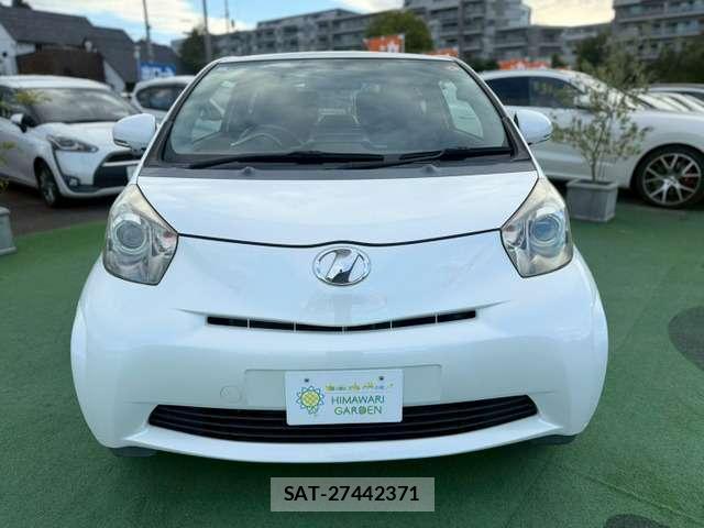 Toyota IQ 2009-02 8769981-9