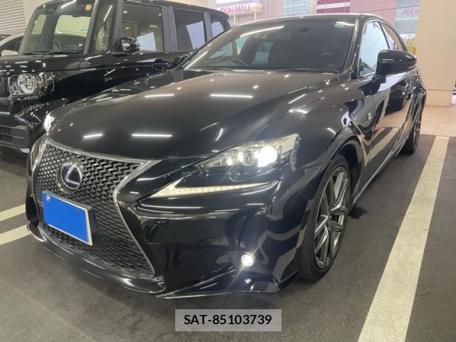 Lexus IS 2014-01 8769279-1