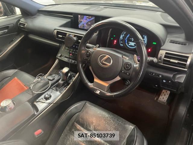 Lexus IS 2014-01 8769279-8