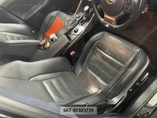 Lexus IS 2014-01 8769279-9