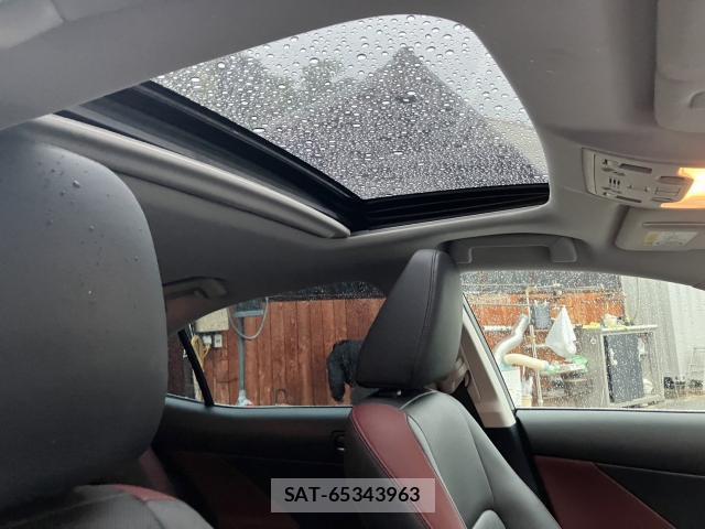 Lexus IS 2019-10 8769449-11