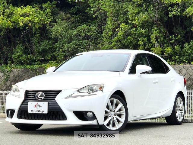 Lexus IS 2013-06 8769826-0