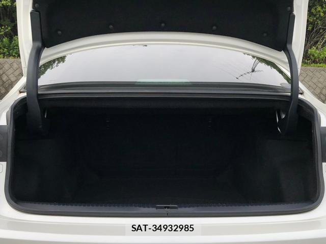 Lexus IS 2013-06 8769826-7