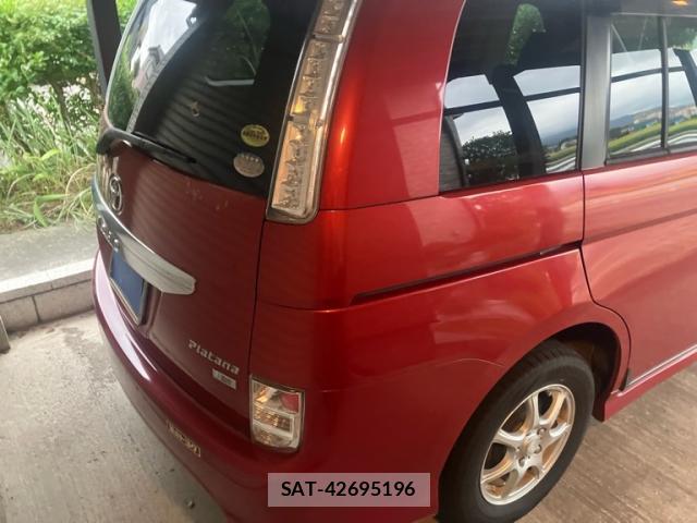 Toyota ISIS 2014-02 8768841-12