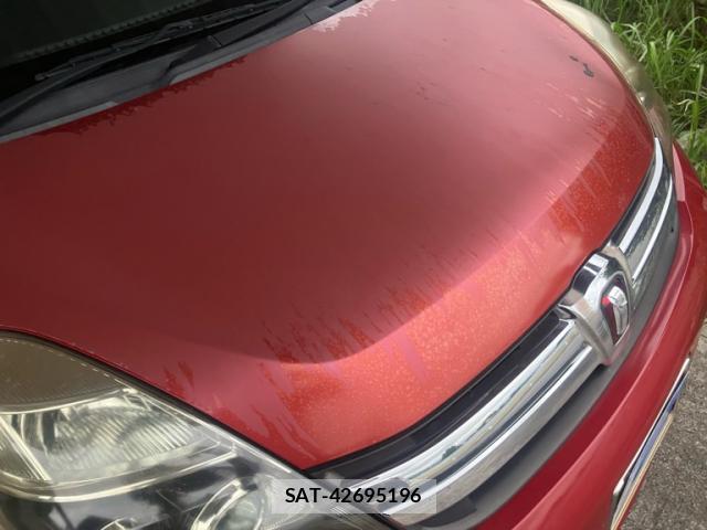 Toyota ISIS 2014-02 8768841-2