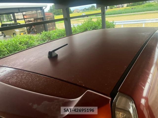 Toyota ISIS 2014-02 8768841-3