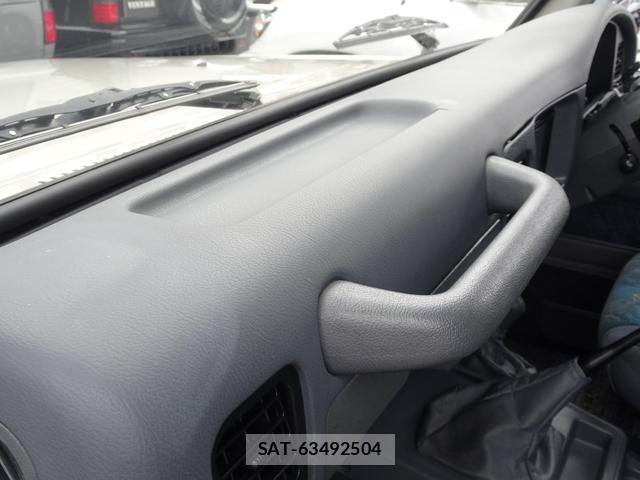 Toyota LAND CRUISER PRADO 1996-03 8770197-19