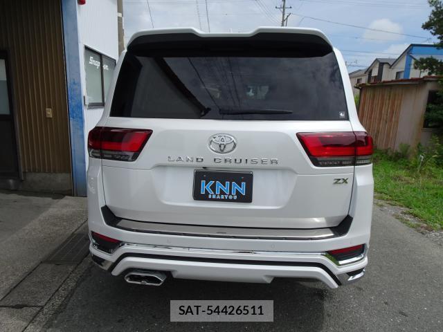 Toyota LAND CRUISER 2023-03 8769440-1