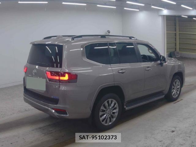 Toyota LAND CRUISER 2025-08 8769941-3
