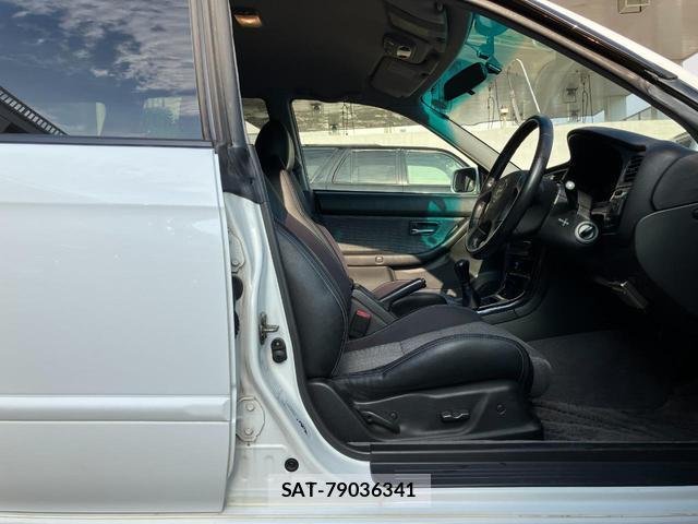 Subaru LEGACY TOURING WAGON 1999-09 8769645-17
