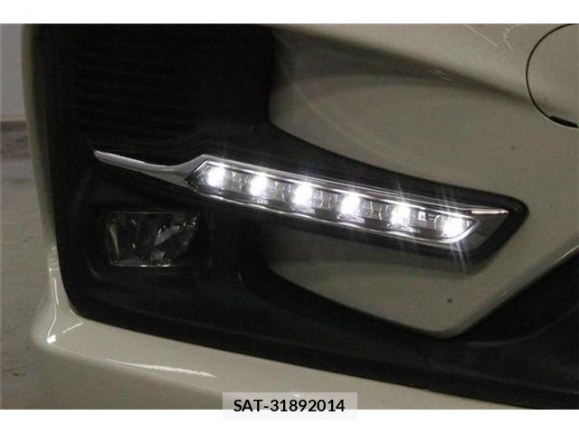 Subaru LEVORG 2017-08 8769355-12